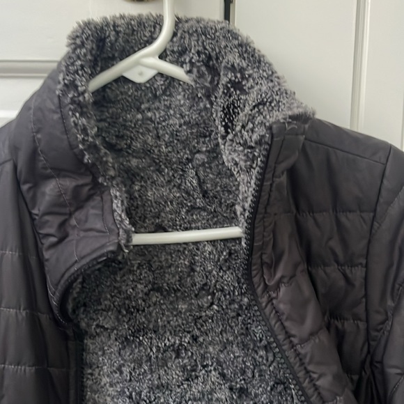 Amazing NorthFace girl’s Reversible Jacket - Picture 4 of 6